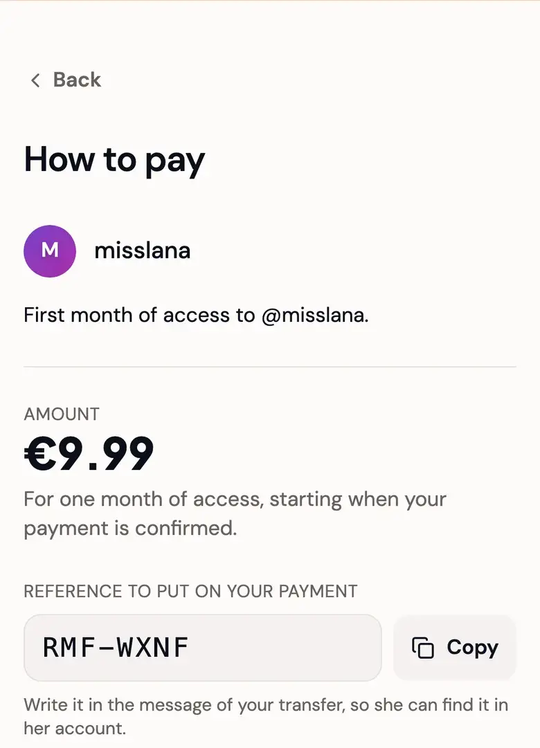The instructions page: the amount, the RMF reference with its copy button, then the creator's payment links.