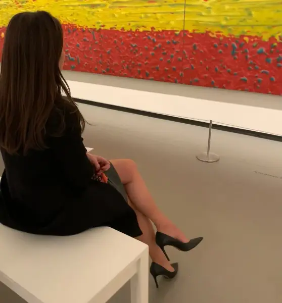 Seulement des talons... et l'art.