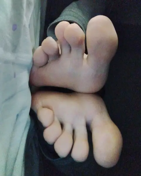 Toes_45