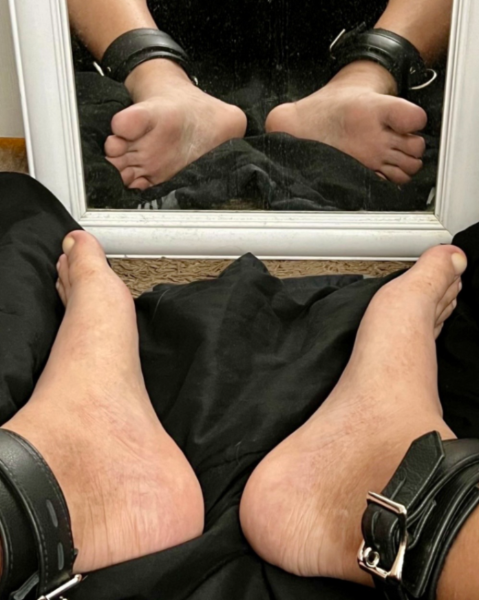 Barefoot submission 