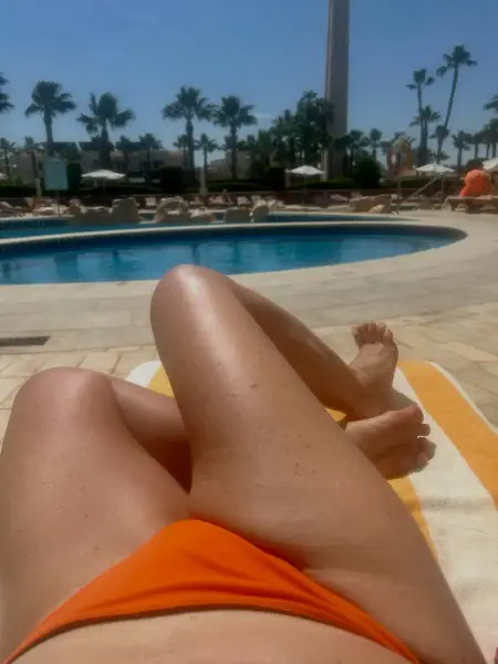 Orange éclatant. 🧡