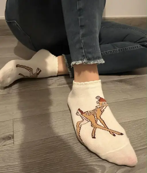 Bambi avec son petit bonnet de Noël 🦌