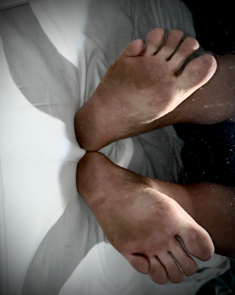 Dirty bare feet
