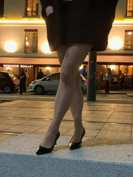 Talons noirs pour la soirée, qu'en penses-tu ? 🔥