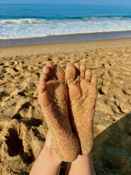 sandy toes ☀️